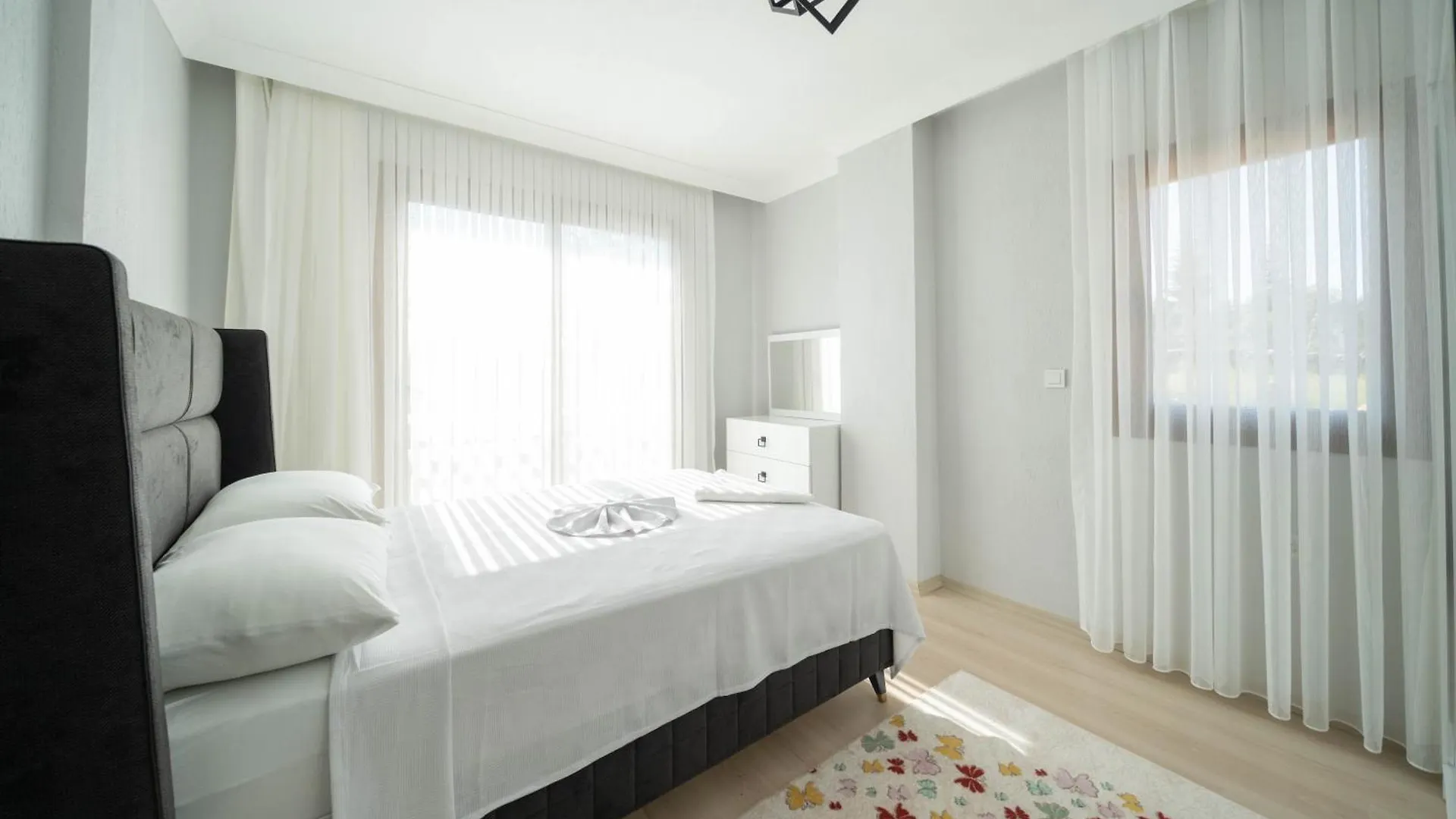 Villa Tuerkoglu Akyaka Kuyucak Daily Weekly Rentals 穆拉